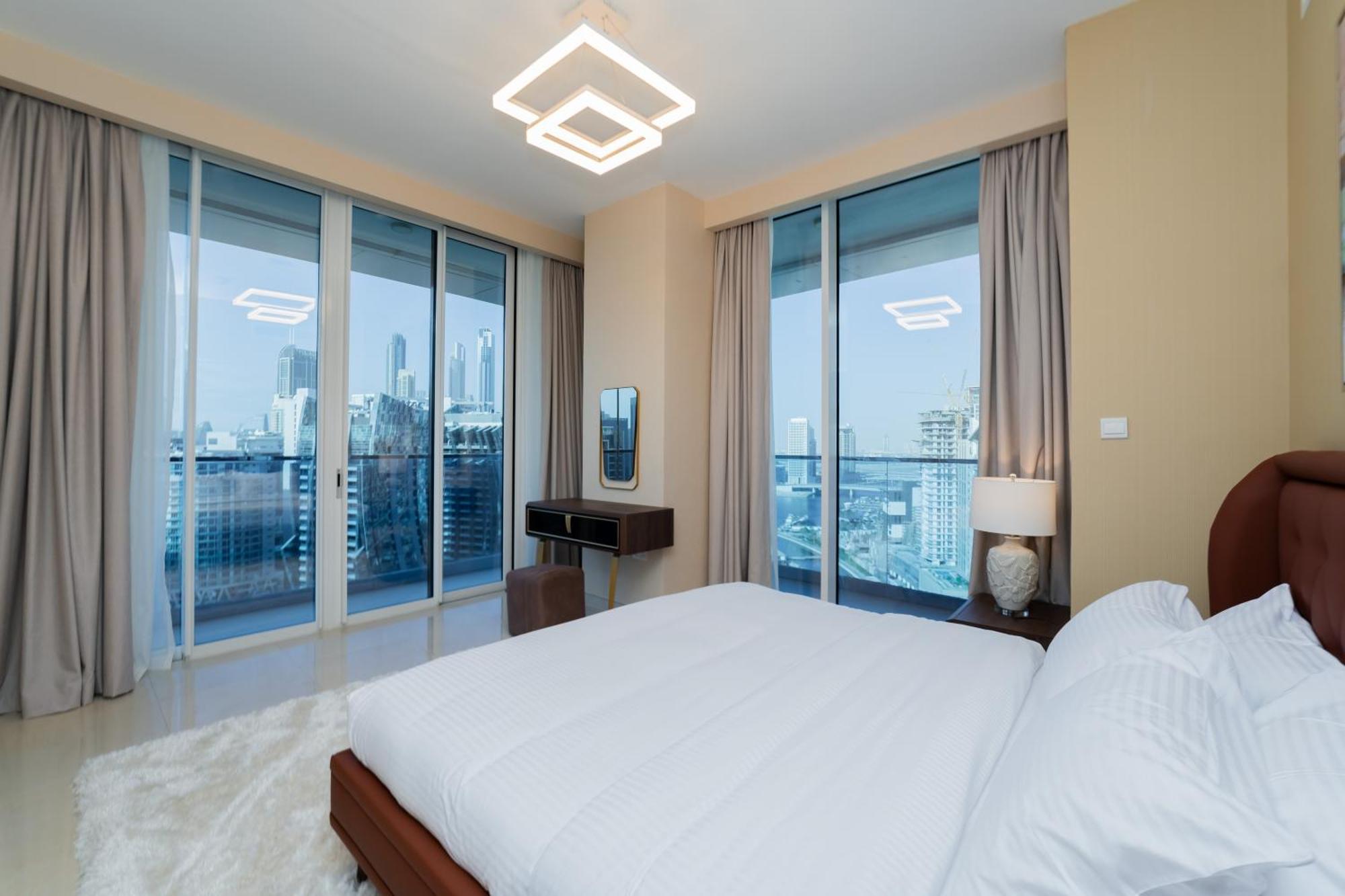 Kasco Homes Waves Tower Business Bay * Dubai