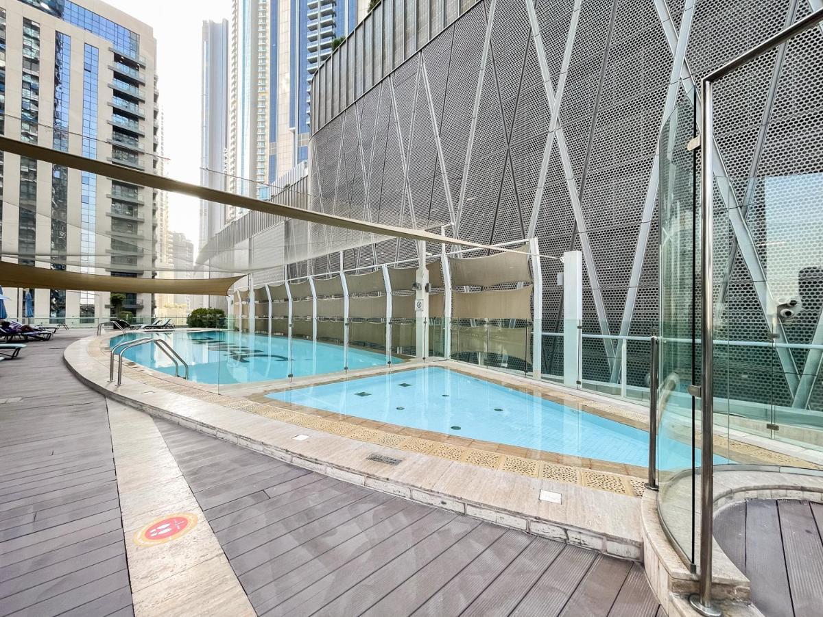 Dlx 21st Flr 3br Pool Gym Near Mall By Belvilla Ferienhaus