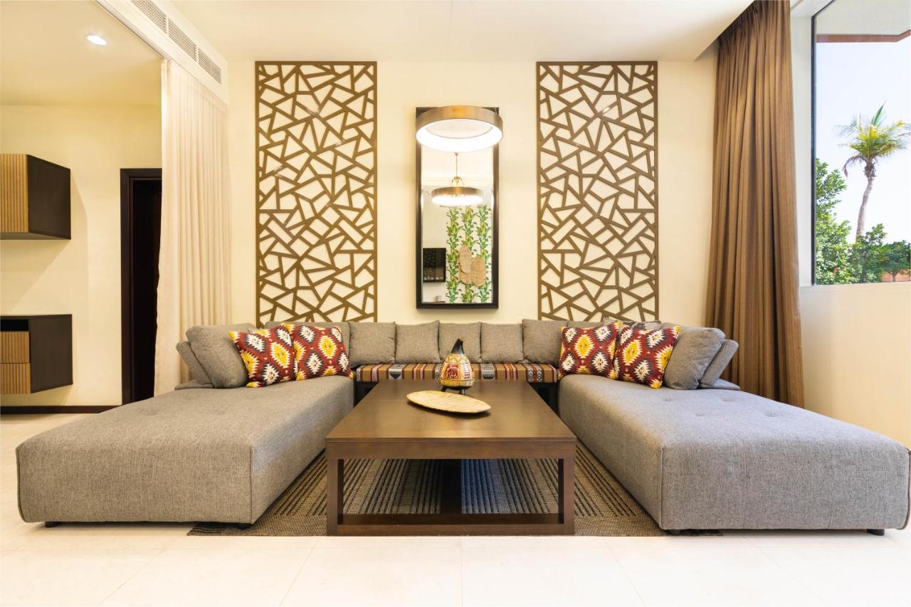 Apartamento Maison Privee - Spacious Apt On Palm Jumeirah W Sea Views And Premium Facilities Access Dubái