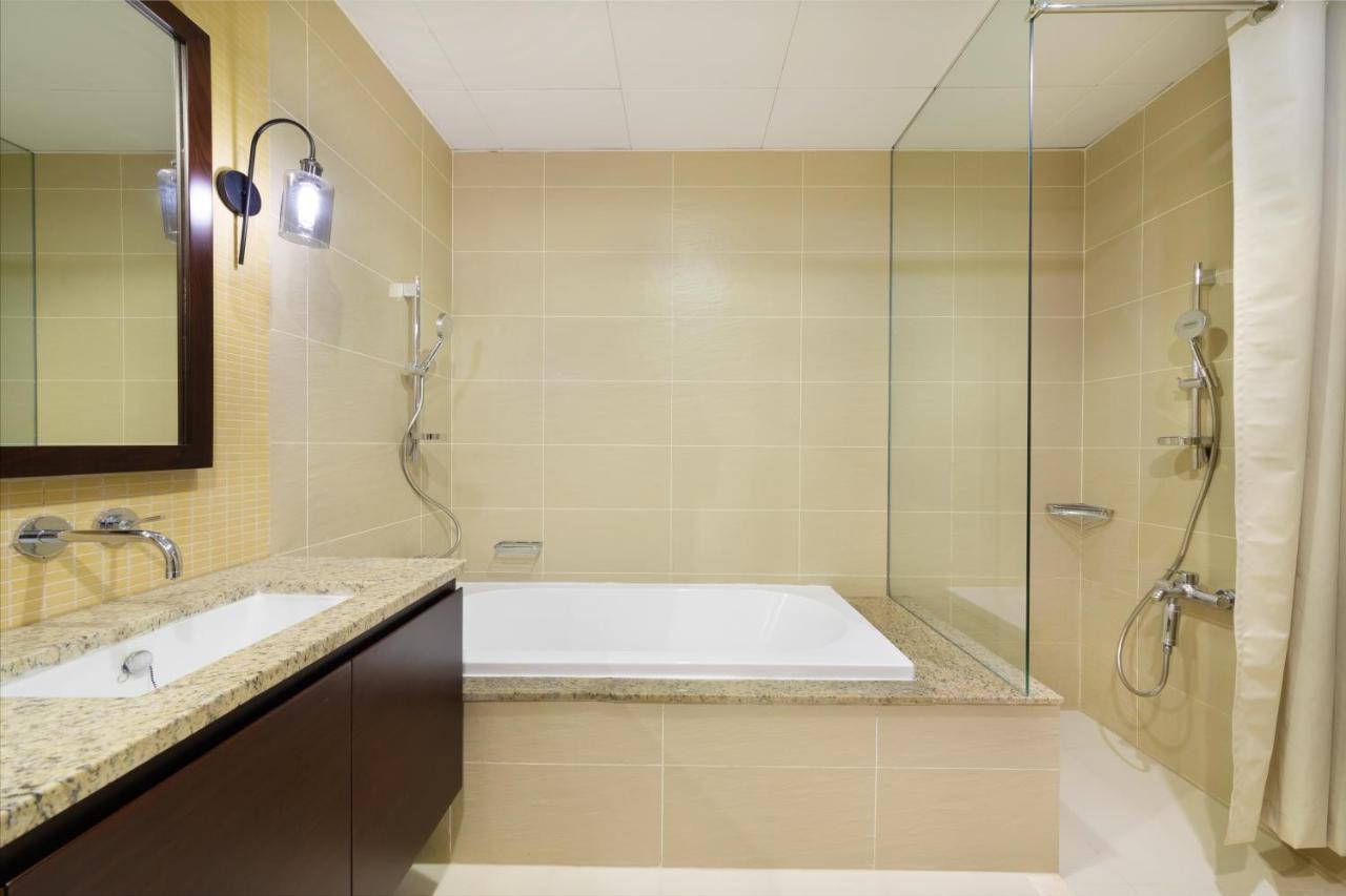 Maison Privee - Spacious Apt On Palm Jumeirah W Sea Views And Premium Facilities Access Apartamento Dubái