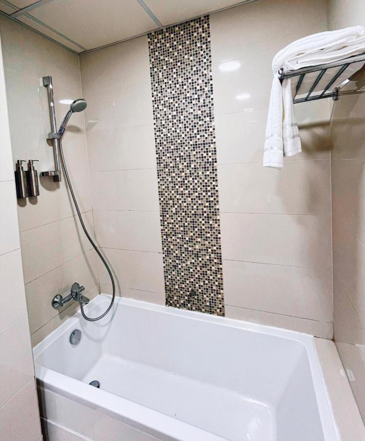 5 Star Serviced With Beach Access In The Heart Of Marina Free Welcome Gift Box Upon Arrival