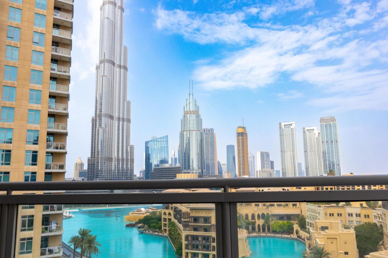 Gorgeous 3-bed With Burj Khalifa & Dancing Fountain Views Apartamento Dubai