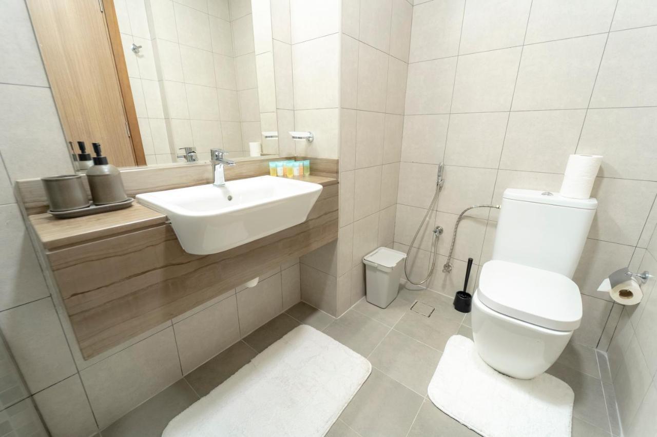 Newly Furnished Apt- Easy Access To Metro *