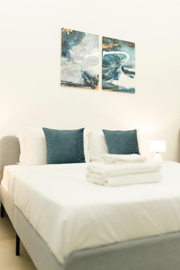 Newly Furnished Apt- Easy Access To Metro Appartement