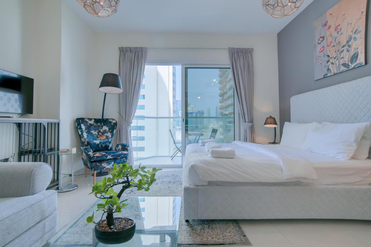 Lägenhet Modern In The Heart Of Business Bay Dubai