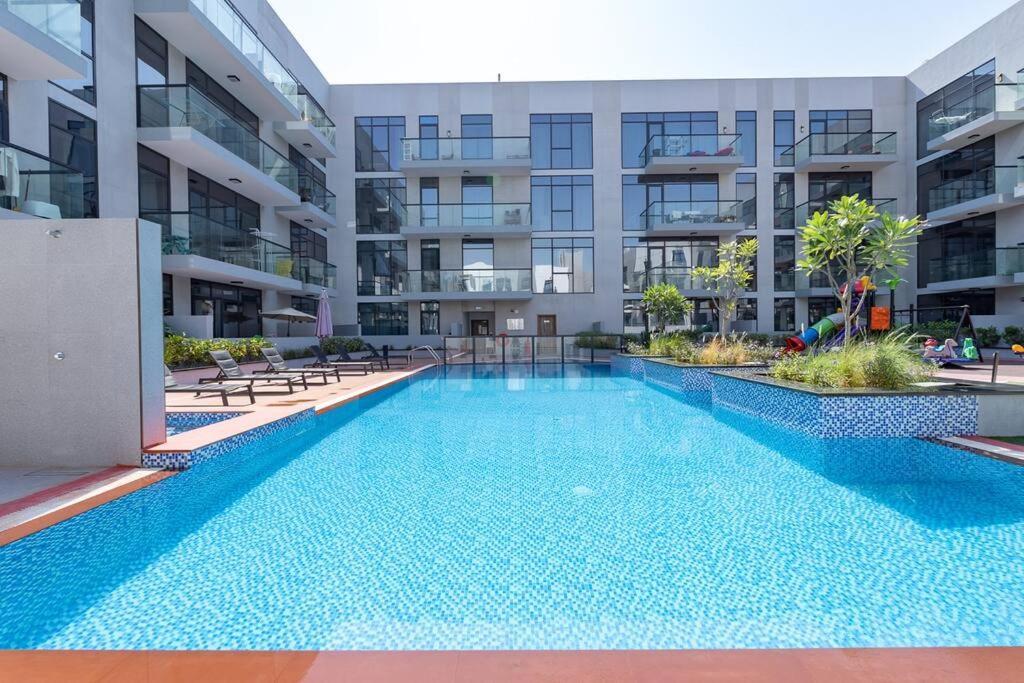 Tropical Loft With Working Station In Jvc Apartament *