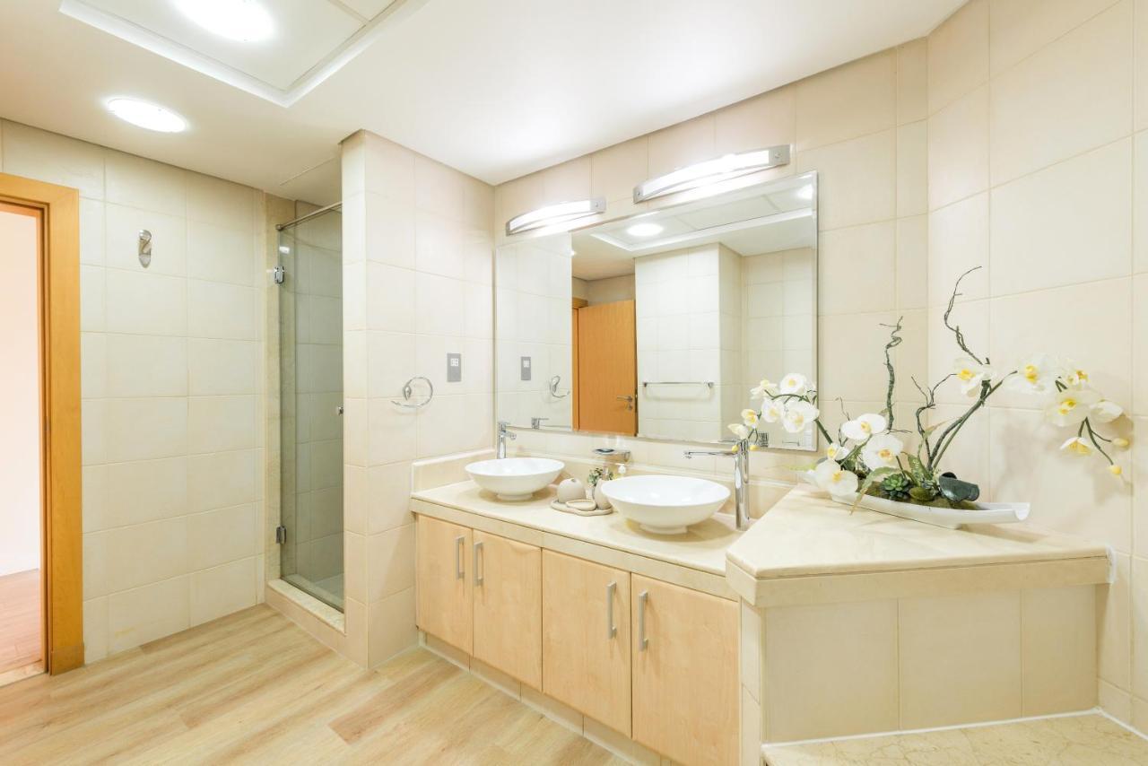 Apartment Shoreline - Beachfront Luxury Palm Jumeirah - Free 5* Access