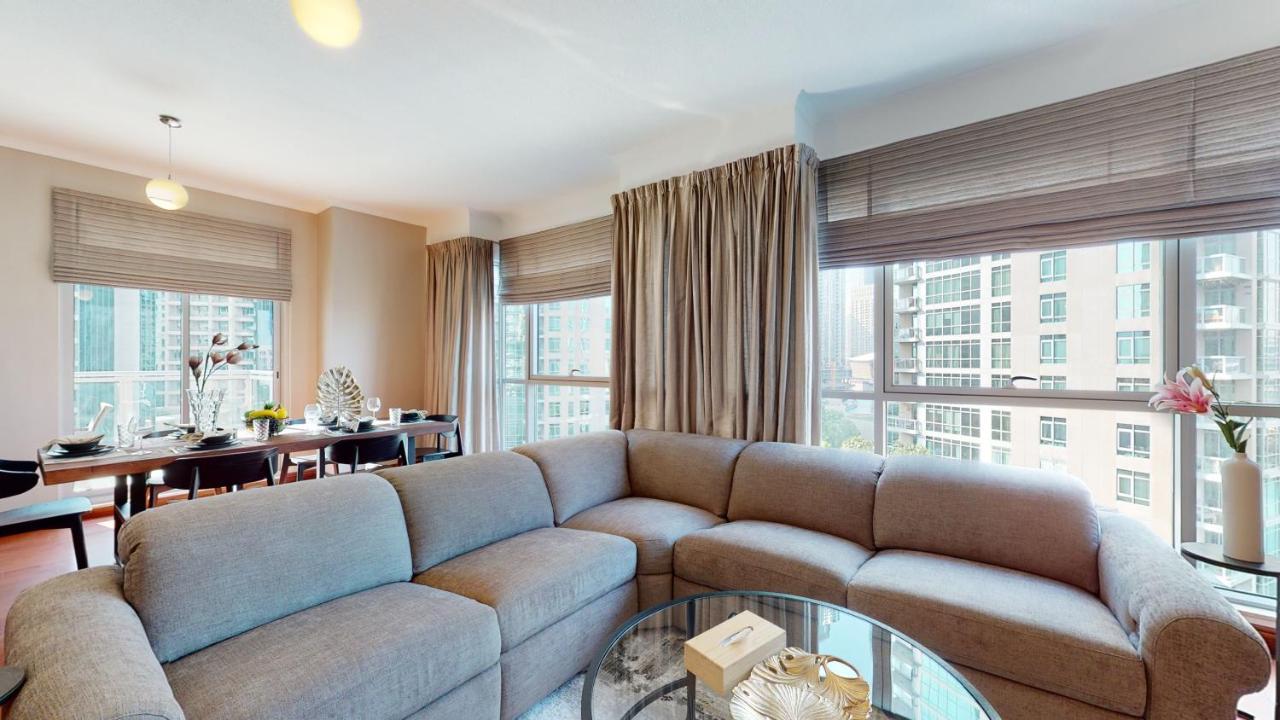 Apartemen Stylish 2-bed Burj Khalifa And Fountain Views Dubai