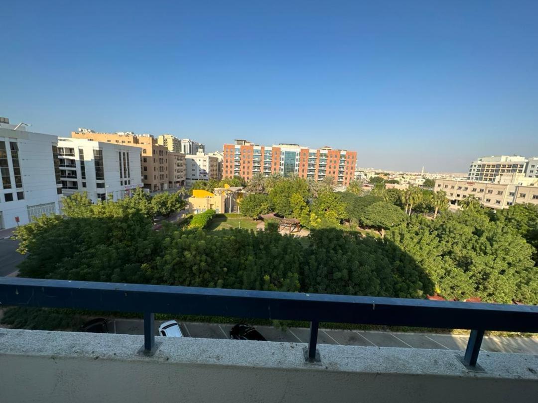 Apartamento Low Priced New Residential For Rent In Near Dafza Metro Station