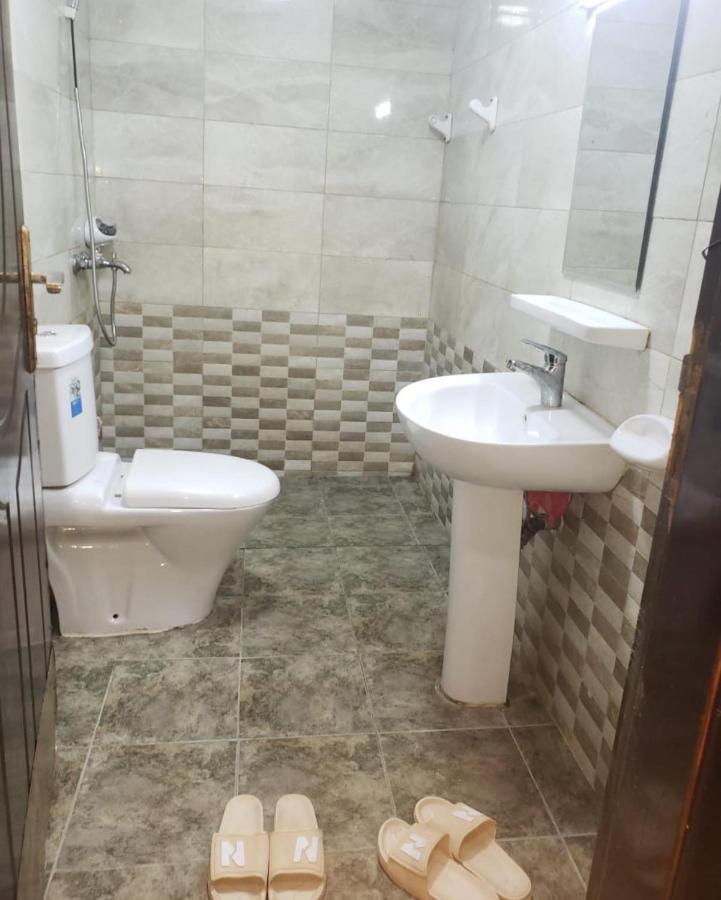 Travelers Hostal