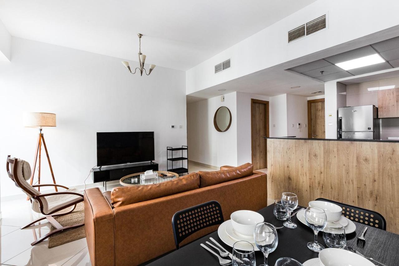V Edition - Tranquil Retreat With Terrace And Epic Marina View Holiday home Dubai