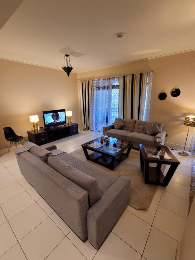 Apartment Burj Area - 5min Walk - Luxury 2 Bedroom *