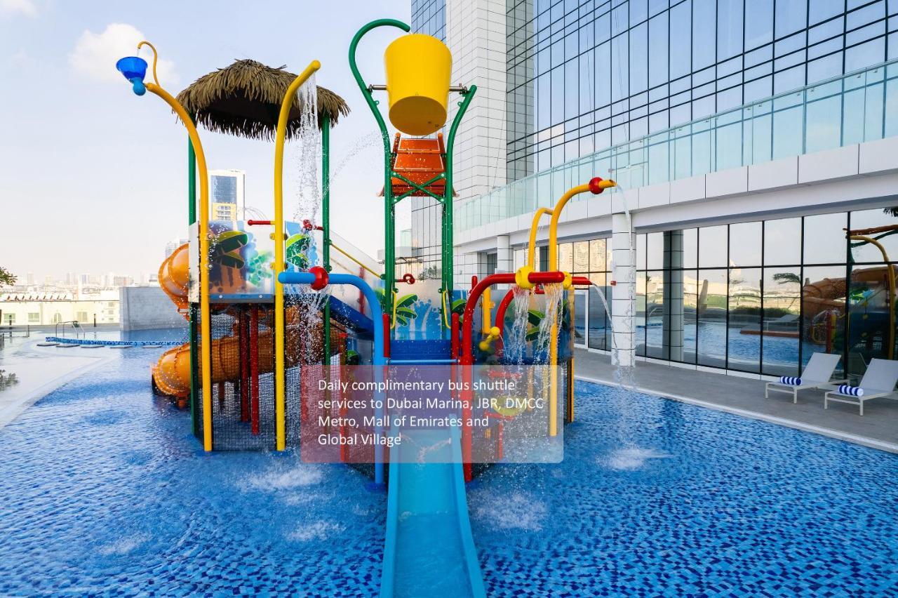 Novotel Jumeirah Village Triangle Hotel Dubái
