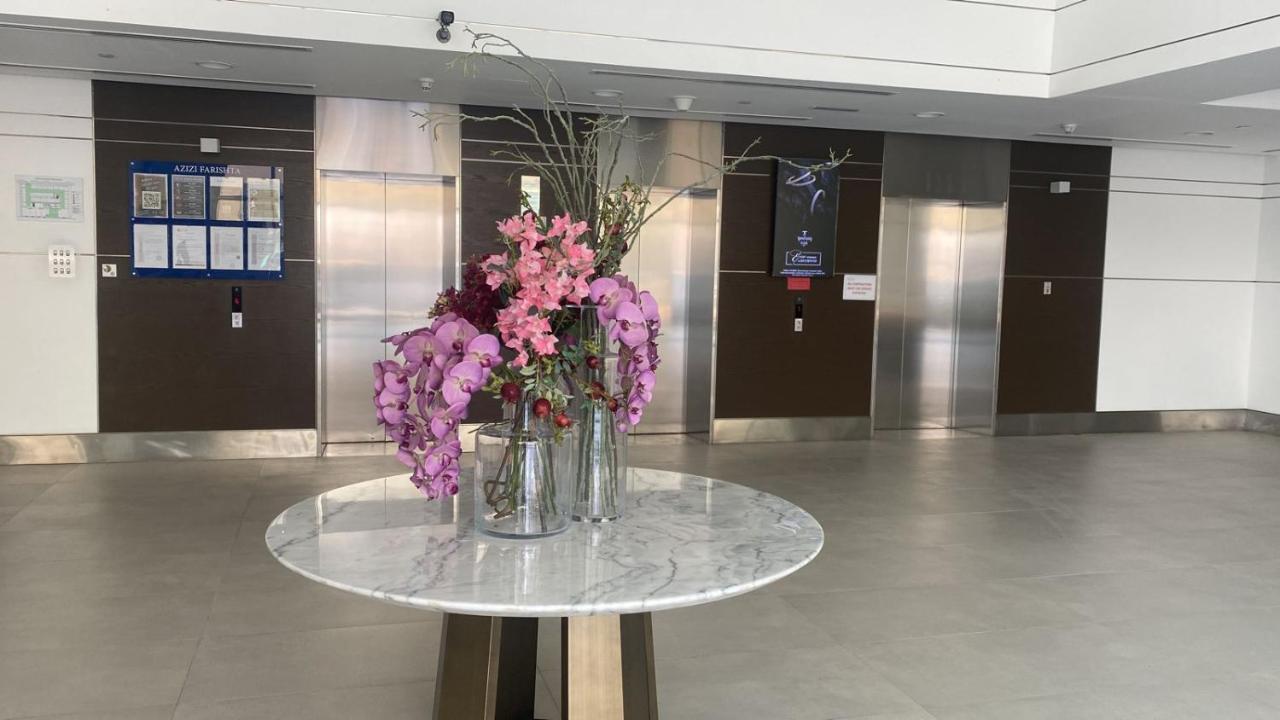 Appartement Newly Furnished Apt- Easy Access To Metro Dubaï