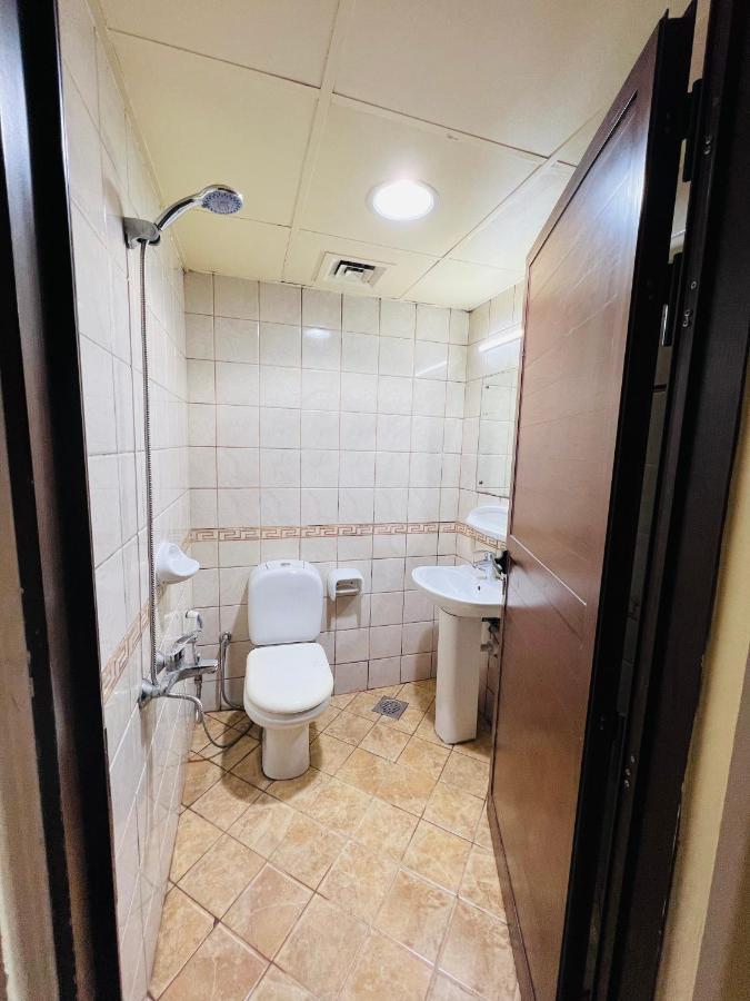 Ostello Comfort Tourist Place For Male Dubai