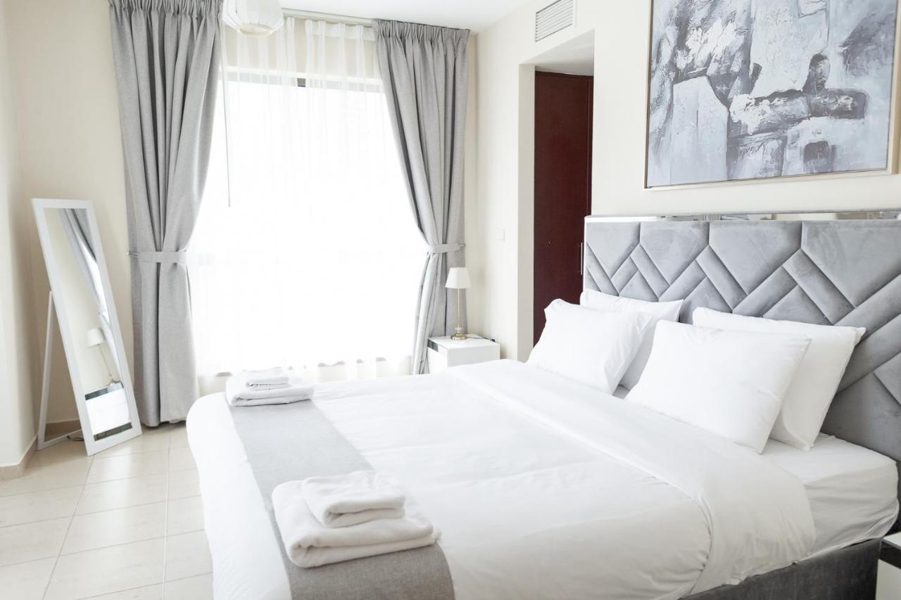 Happy Season - Jbr Apartments, Beach Front, Top Furnished Appartement Dubaï