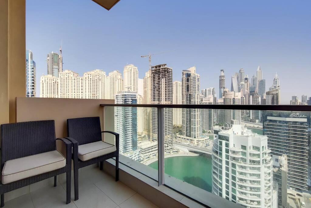 Semesterbostad 5-star Address Marina Mall Stunning Marina Views 3-bedroom