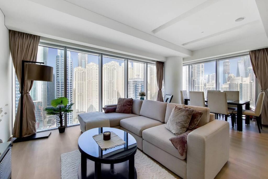Semesterbostad 5-star Address Marina Mall Stunning Marina Views 3-bedroom