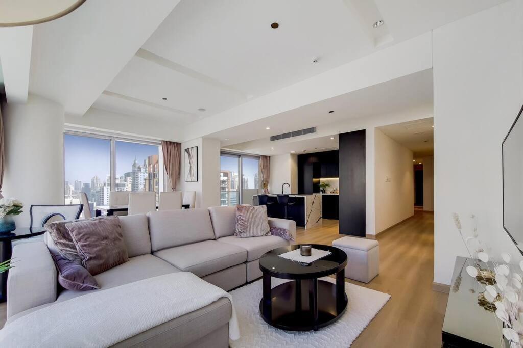5-star Address Marina Mall Stunning Marina Views 3-bedroom Semesterbostad *