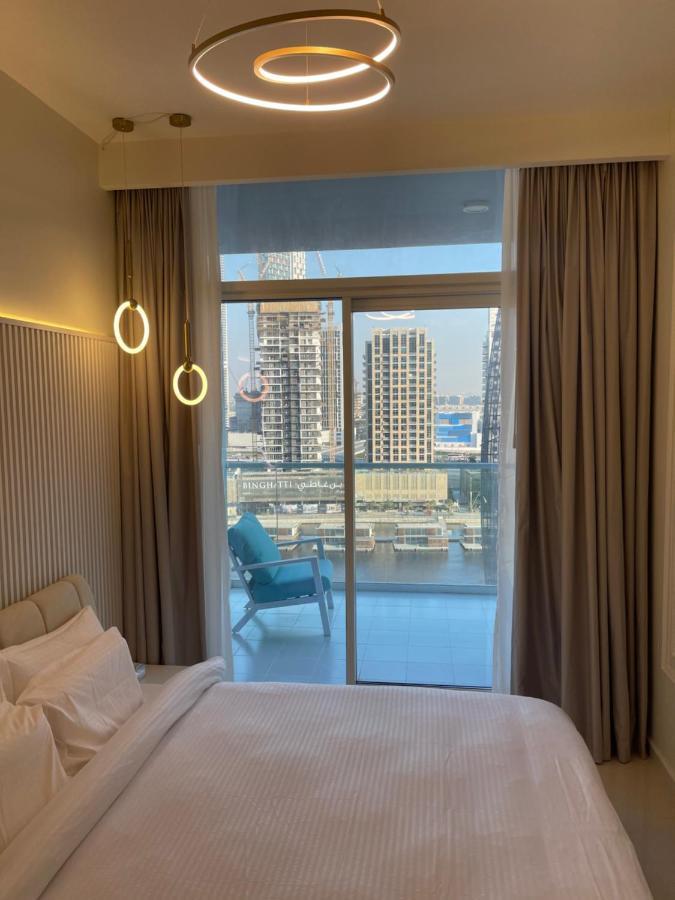 Apartamento New Luxury Modern Canal View. Dubai