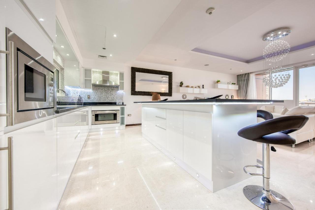 Tiara Ruby, Palm Jumeirah - Mint Apartment