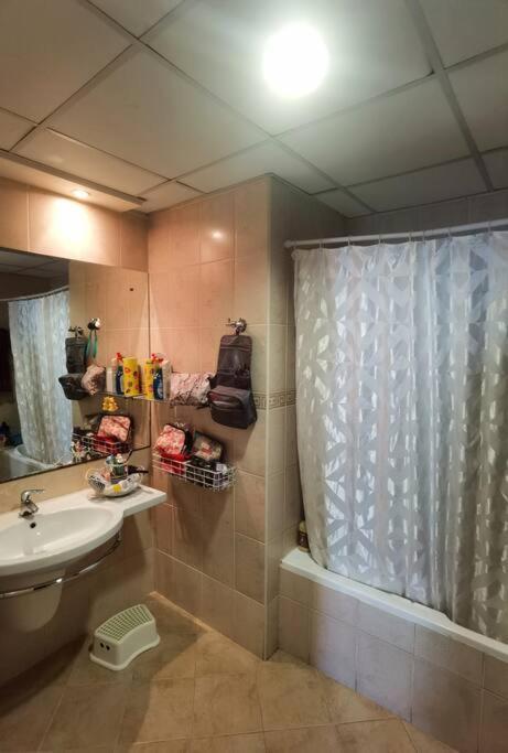 Marina View, 3 Min Walk To Metro And Beach Plus Free One Hour Boat Trip * Dubái