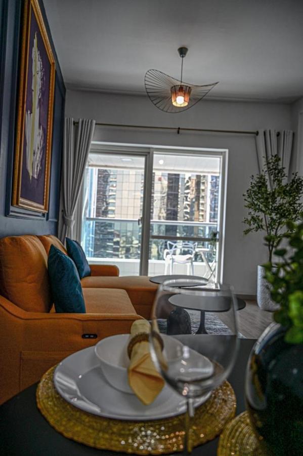 Greek Gods Luxury Jlt 1bhk With Stunning View Close To Metro Apartamento