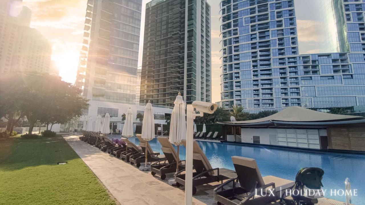 Lux - The Jbr Eye Apartamento