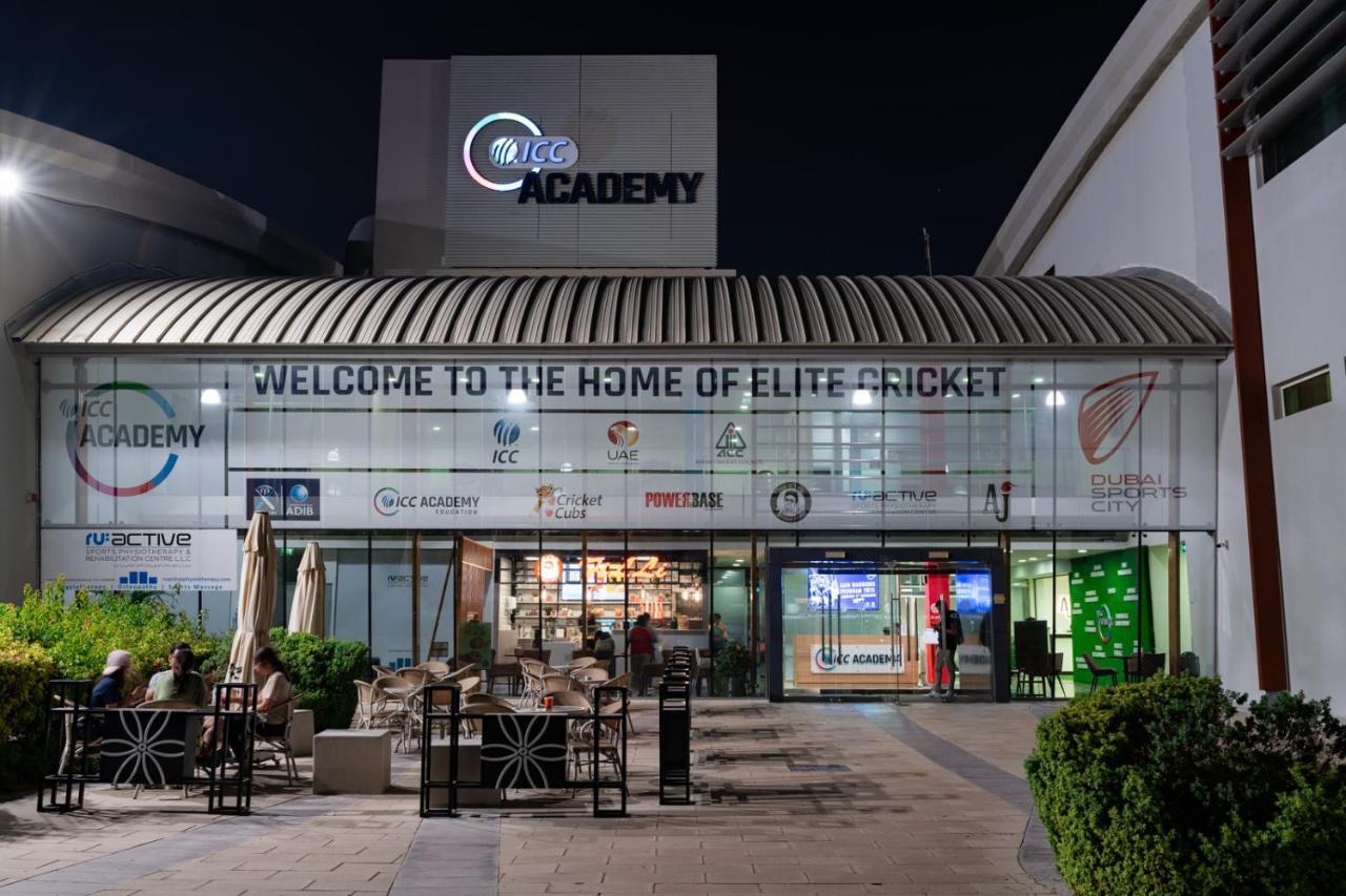 Emirates Sports Hotel, Sports Dubaï