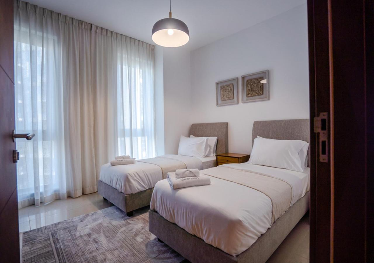 Nasma Luxury Stays - Standpoint Tower A Apartment