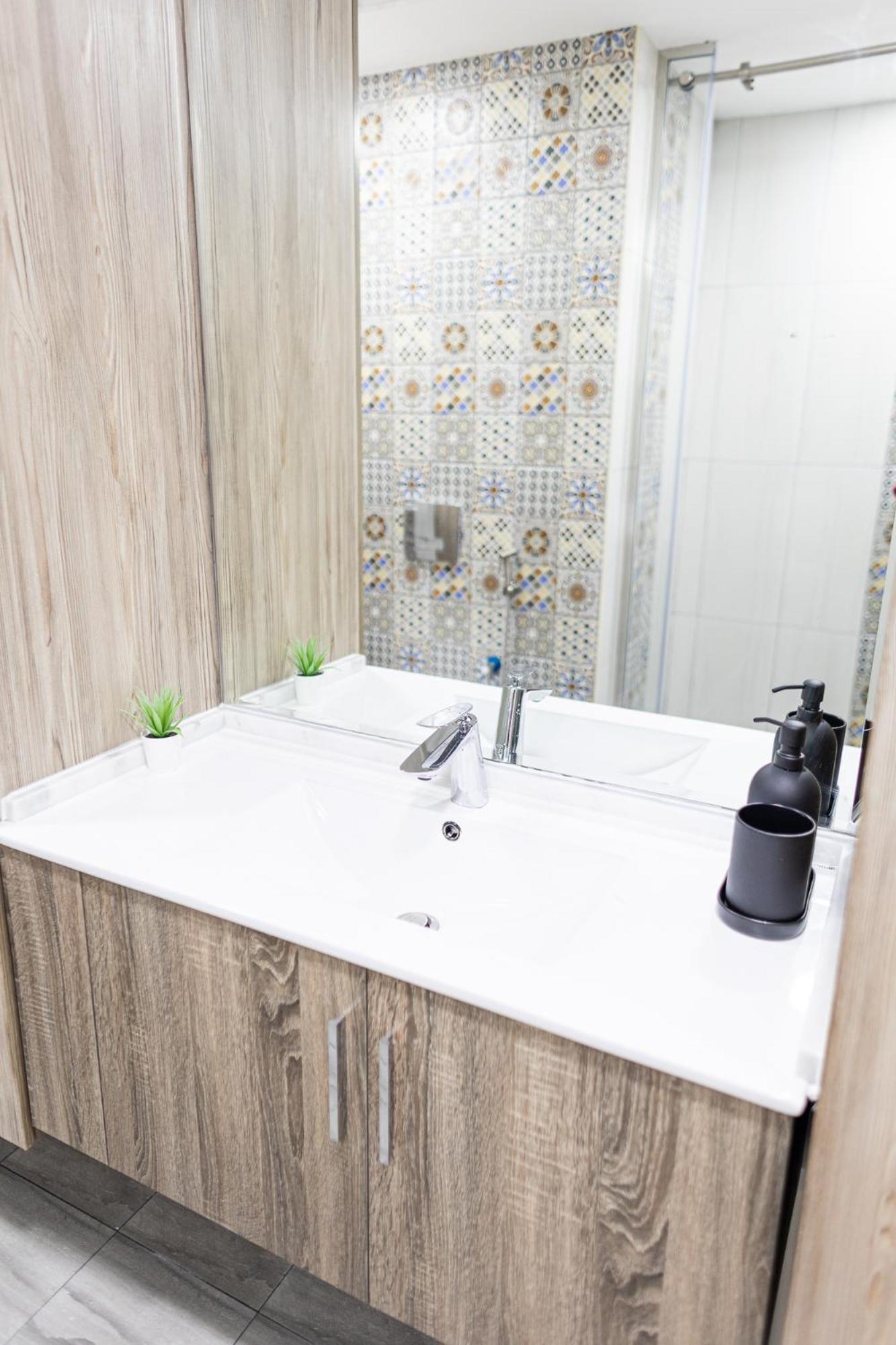 Happy Season - Jbr Apartments, Beach Front, Top Furnished Dubái