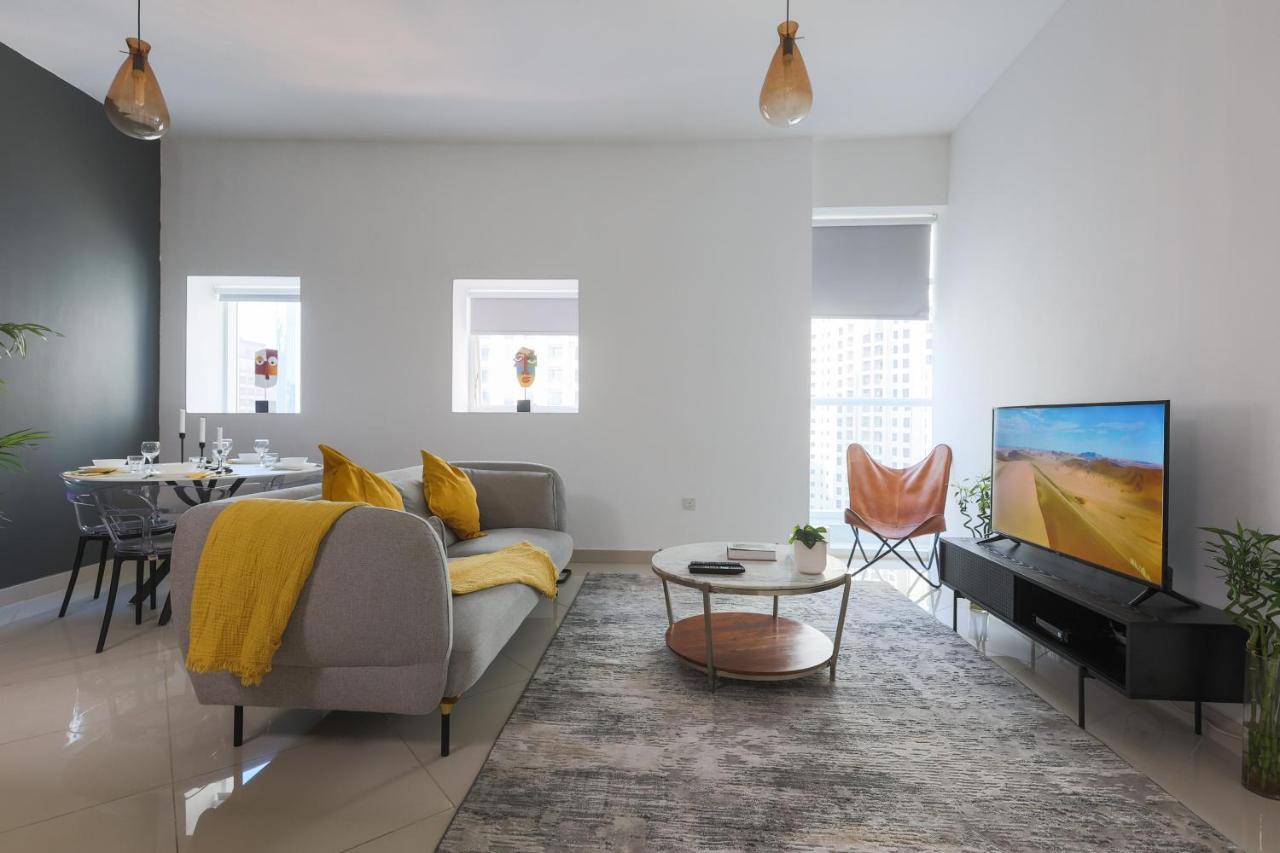 Enticing Space With Marina View Near The Beach! Dubái