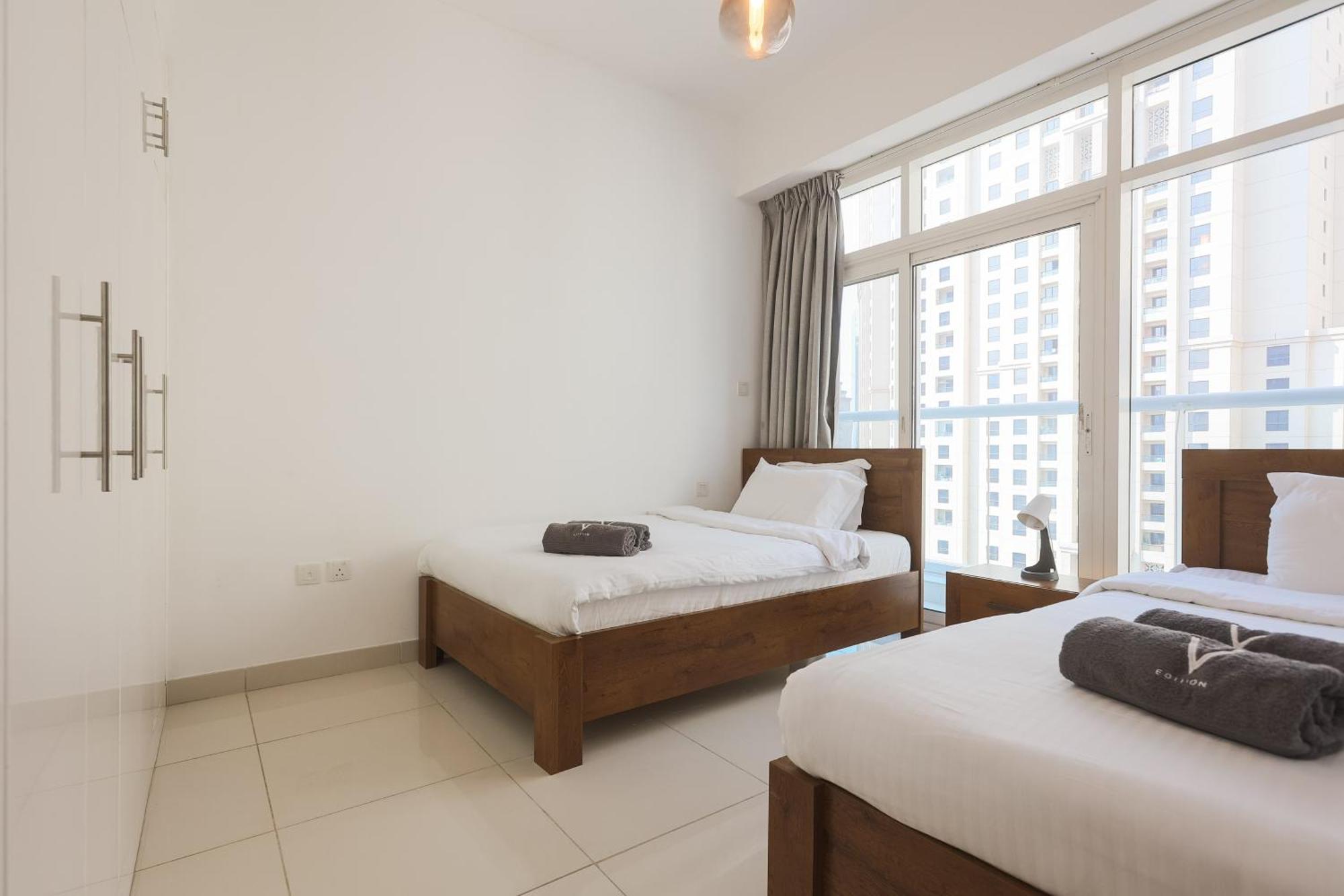 Enticing Space With Marina View Near The Beach! Сasa de vacaciones *
