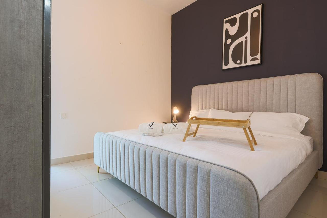 Spacious 1br With Full Marina View Dubaï