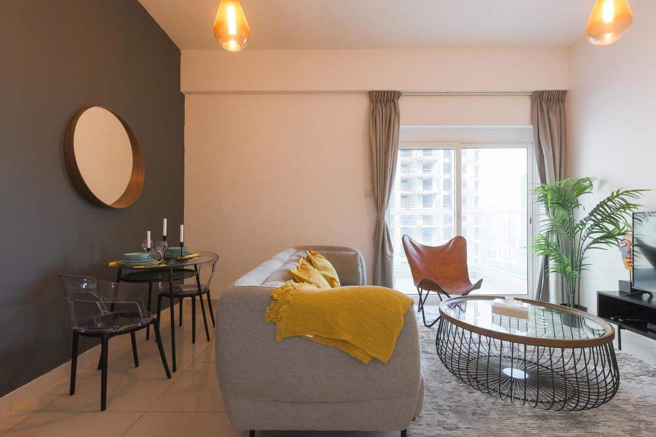 Spacious 1br With Full Marina View Dubaï
