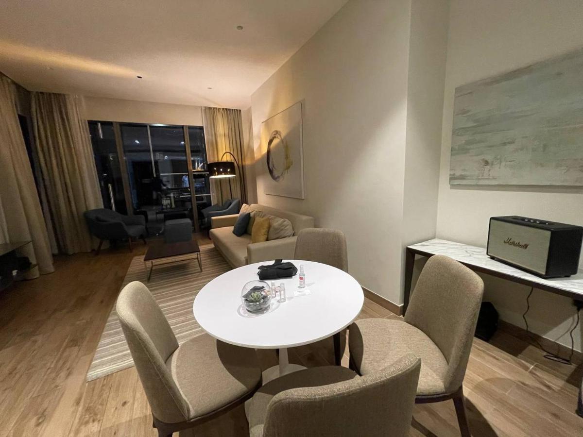 Jumeirah Living Flat Marina Gate Dubái