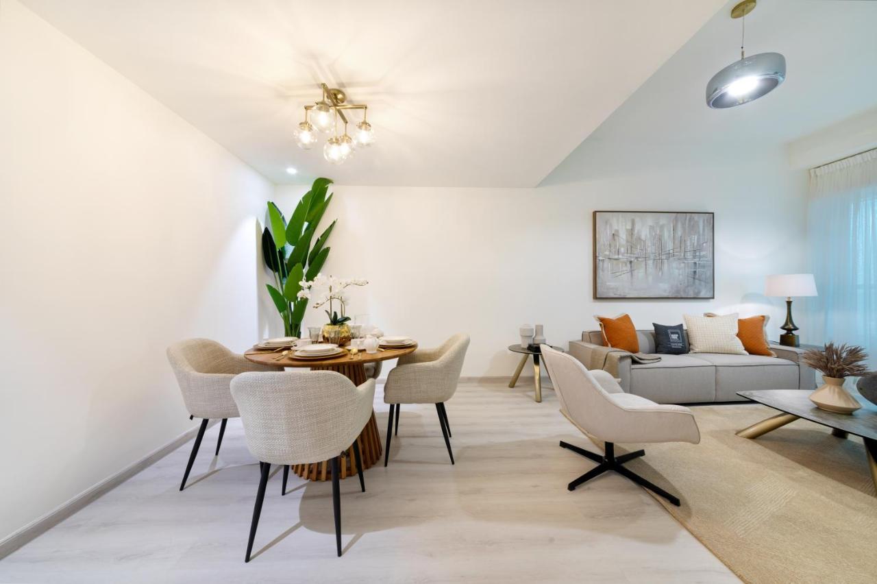 Maison Privee - Millennium Executive Tower Apartment Dubai