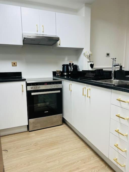 Apartamento Greek Gods Luxury Jlt 1bhk With Stunning View Close To Metro *