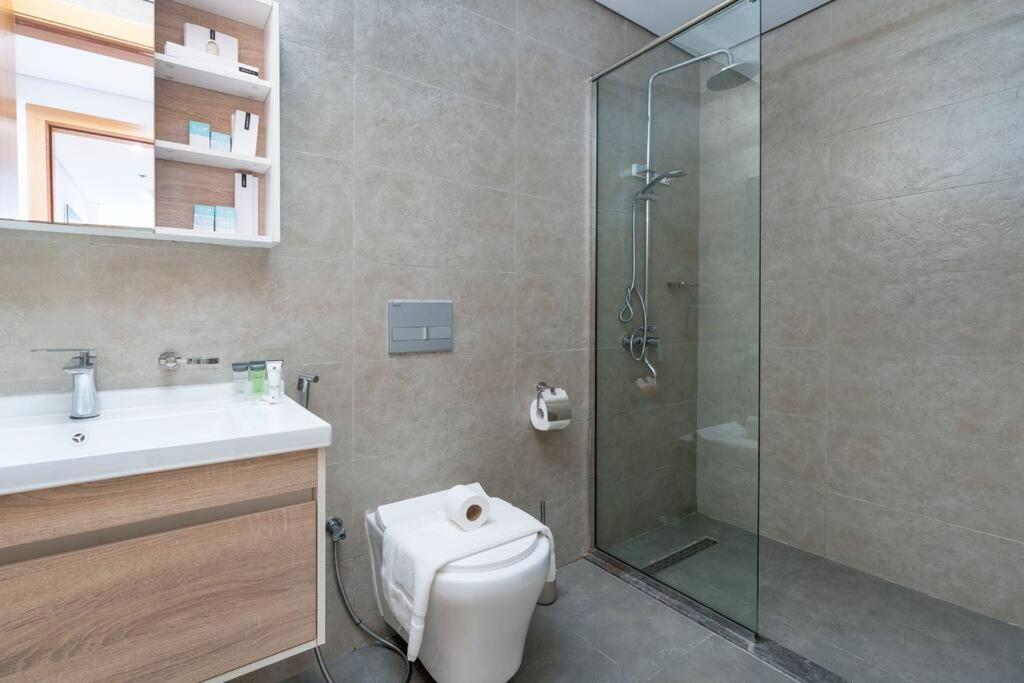 Apartment Perfect 2br For Families In Jvc *