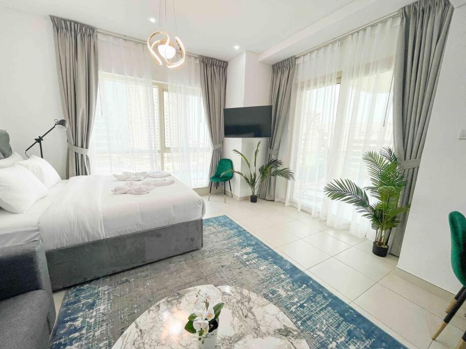 Royal Oceanic In Jbr By Happy Season Appartement *