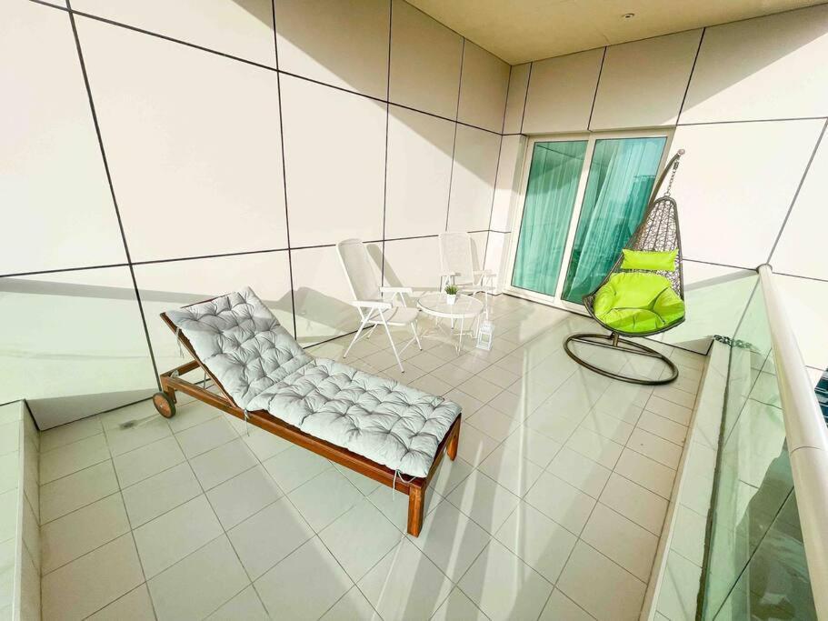 Appartement Royal Oceanic In Jbr By Happy Season *