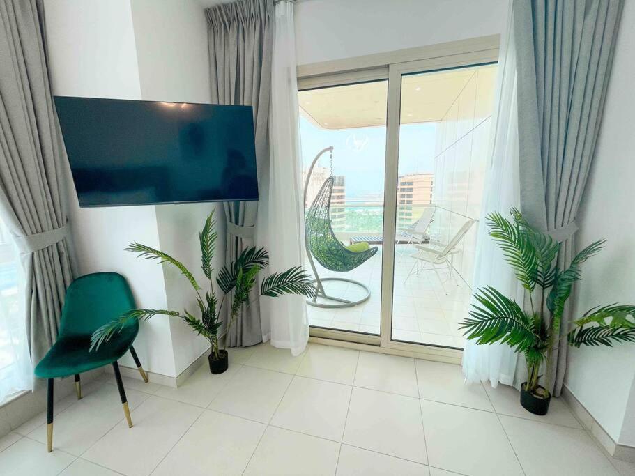 Apartemen Royal Oceanic In Jbr By Happy Season Dubai