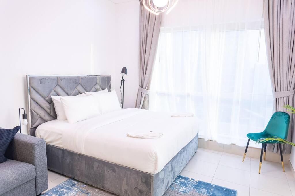 Royal Oceanic In Jbr By Happy Season Appartement *
