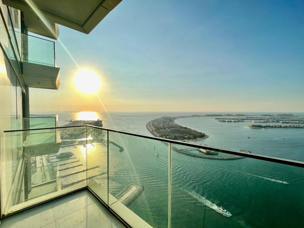 Dar Vacation - Magnificent Front Palm View 2br Appartement Dubai