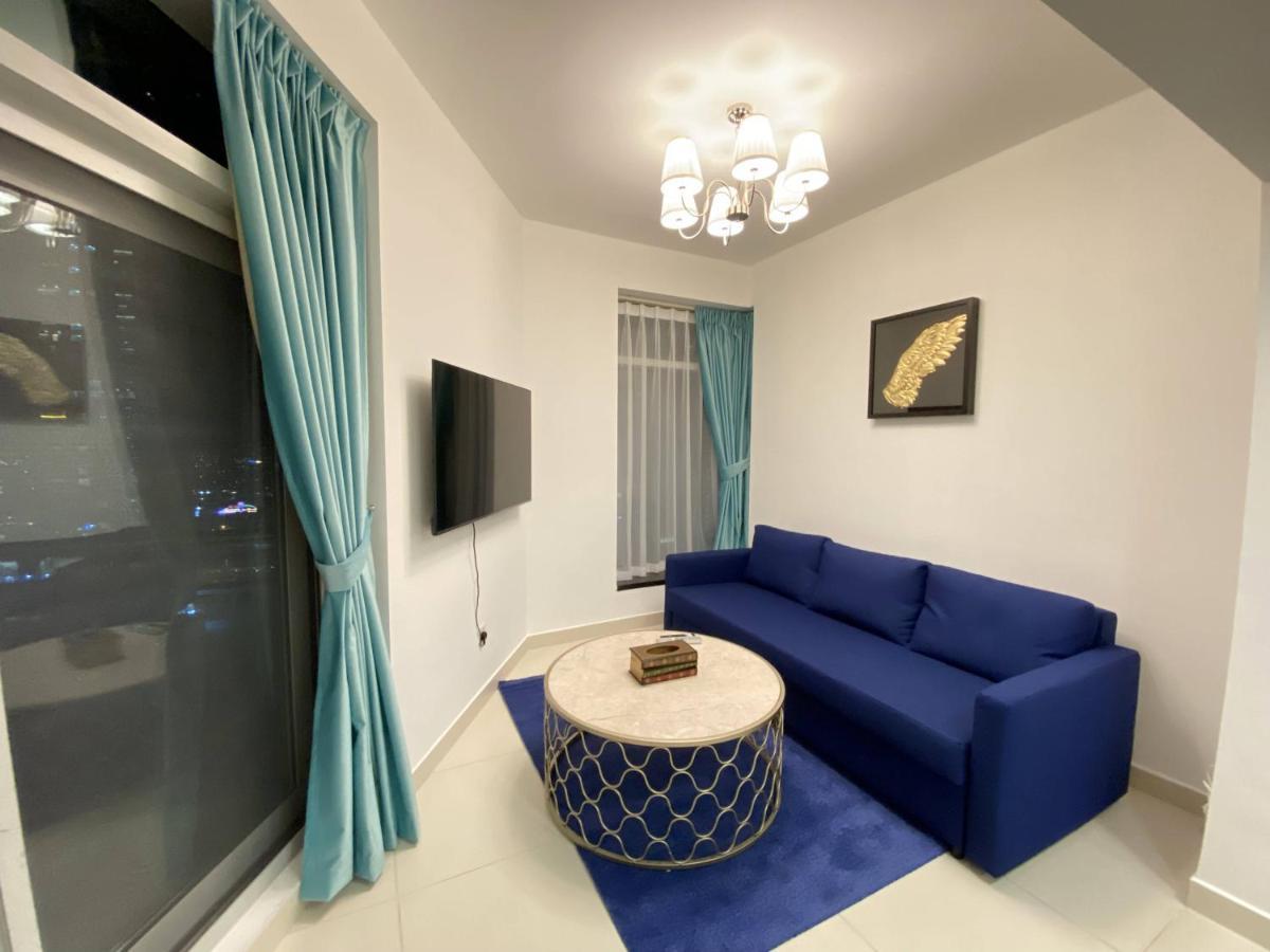 Lux Lofts Tower Downtown Boulevard & Sea Views Apartamento Dubai