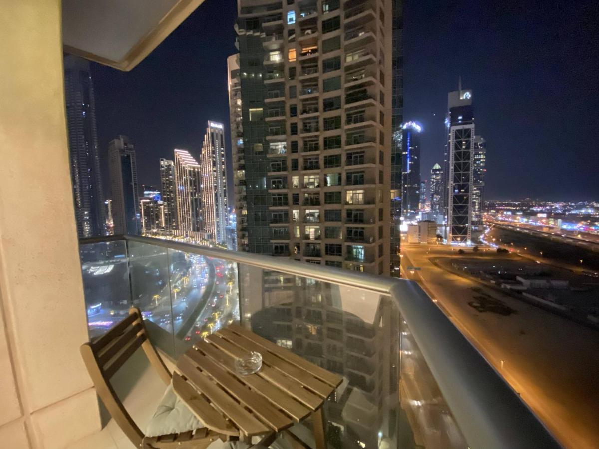 Lux Lofts Tower Downtown Boulevard & Sea Views Apartamento Dubai