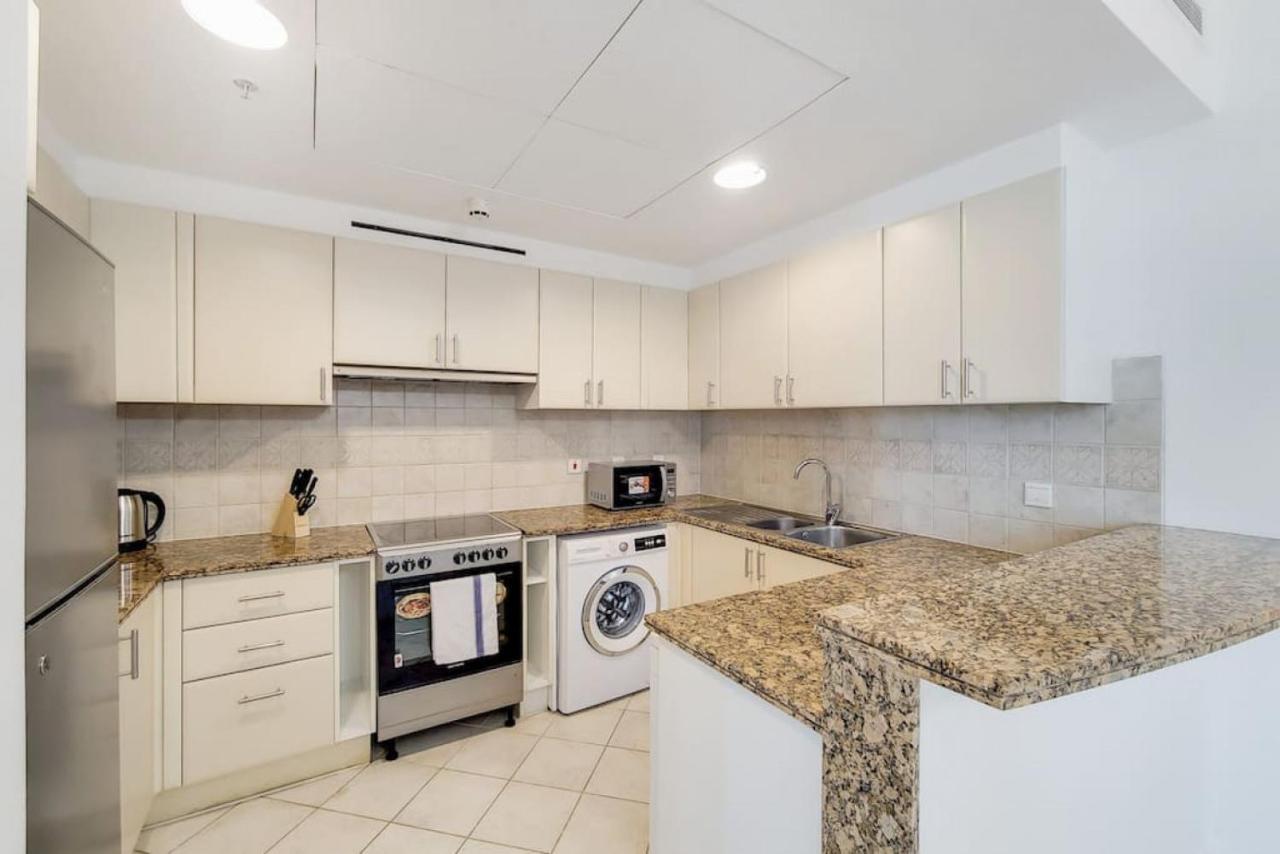Al Murjan, Marina - Trendy Two Bedroom Lägenhet *