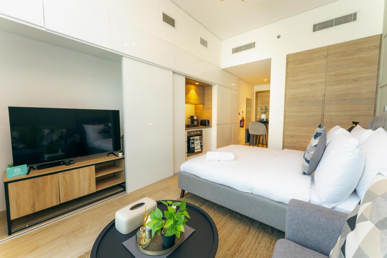 Fam Living - Marina Marvel - With Breathtaking Views In One Tower Apartemen