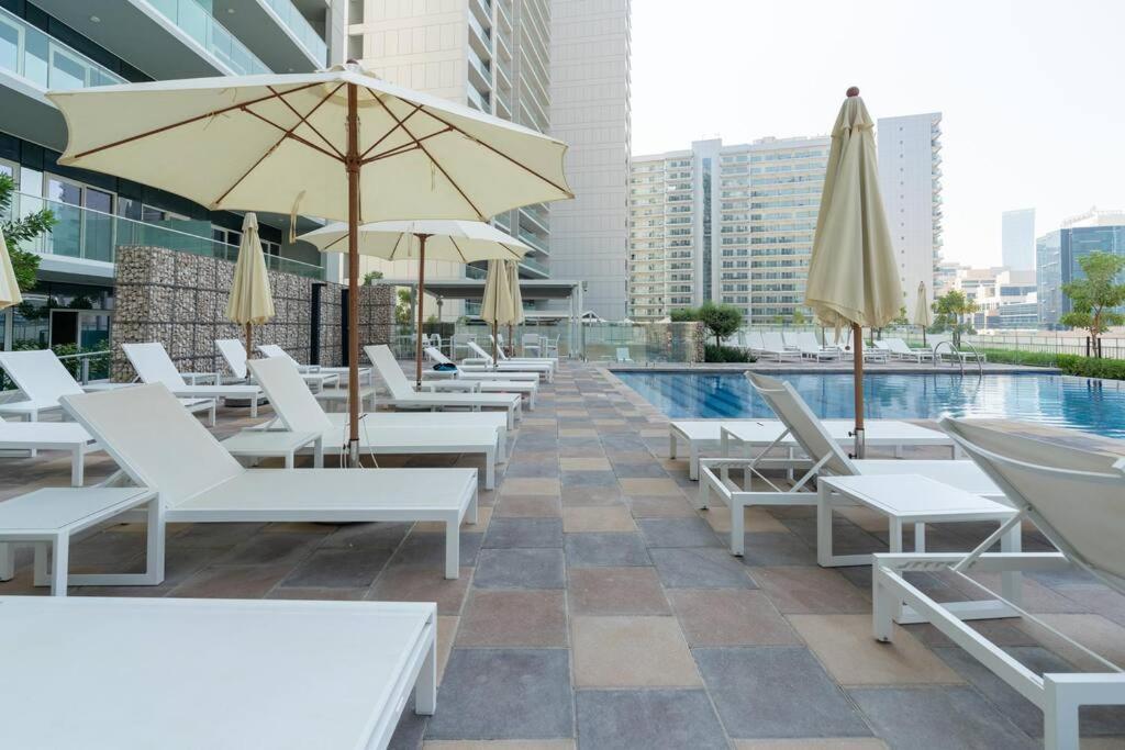Apartamento Chic With Burj Khalifa View Dubái