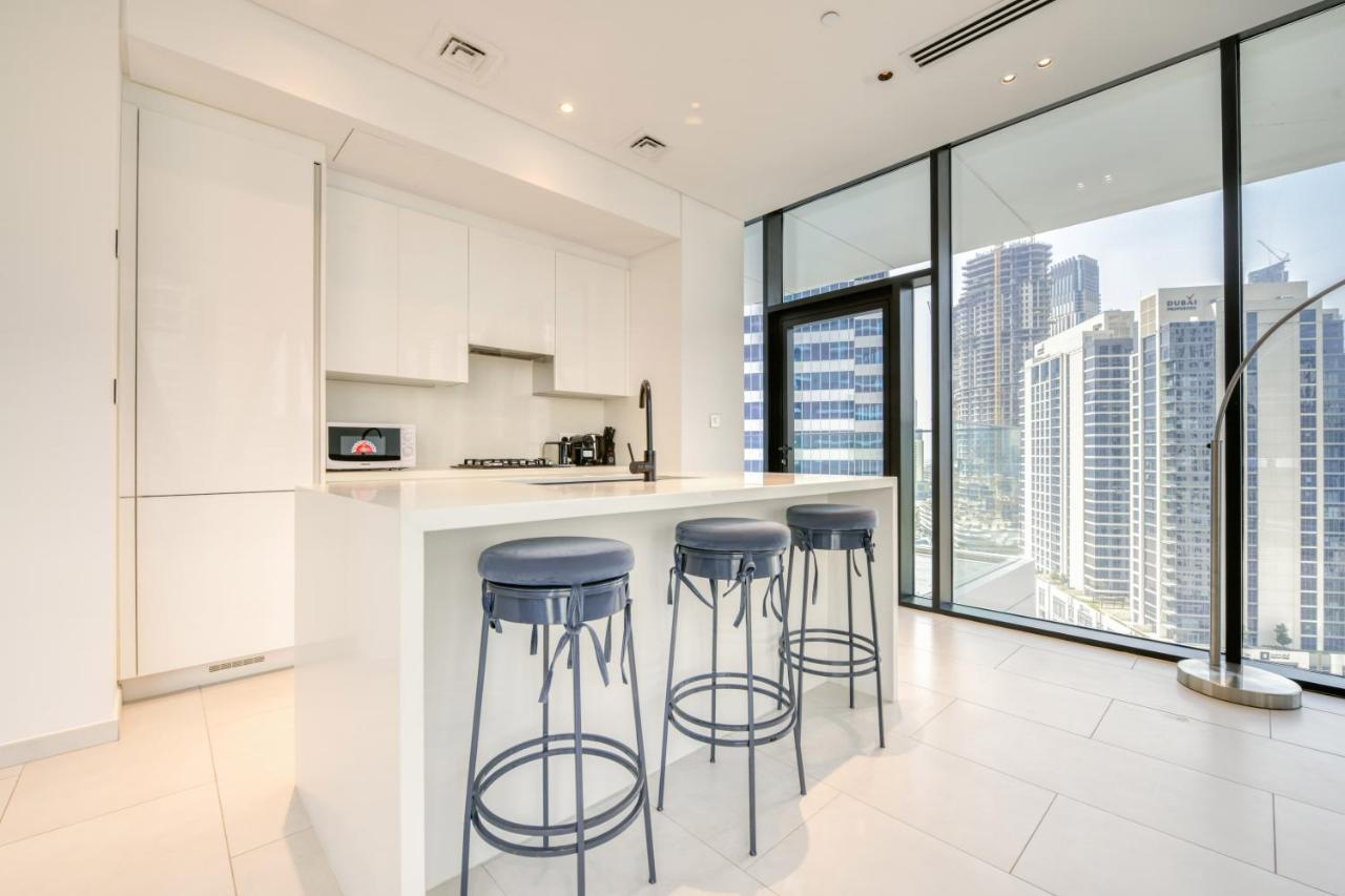 Maison Privee - Luxury With Burj Khalifa Vw & Canal Access Dubaï